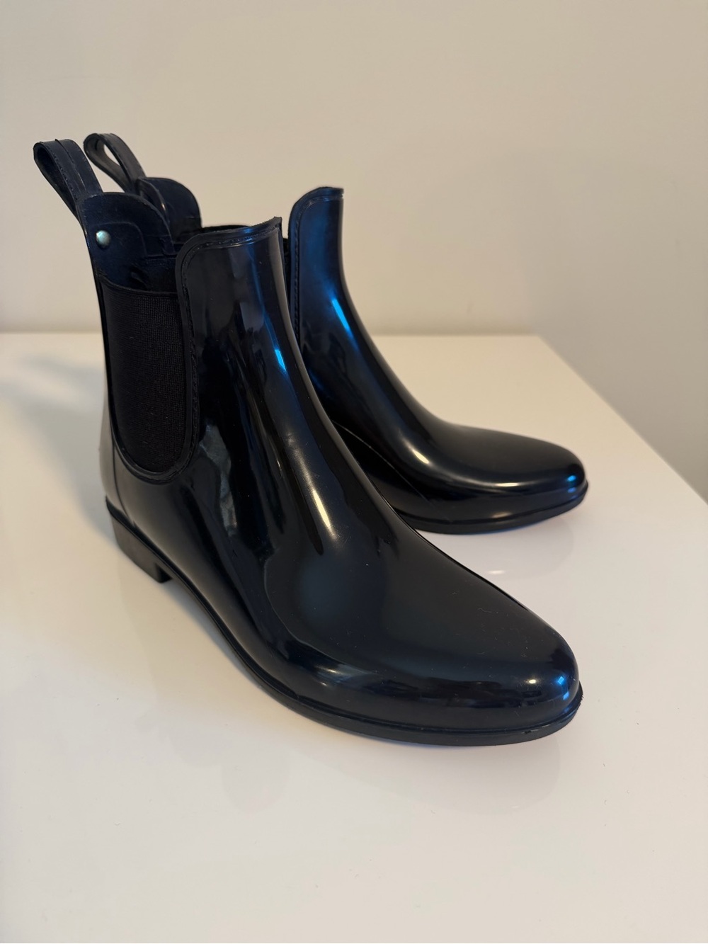 Sam Edelman Women's Black Glossy Chelsea Rain Boots